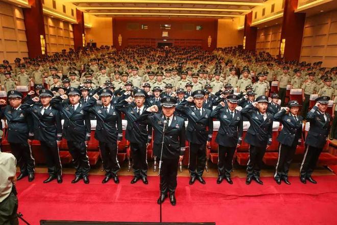 具有軍隊現(xiàn)役領域1年以上工作經(jīng)驗意思是需要在部隊做過干事嗎